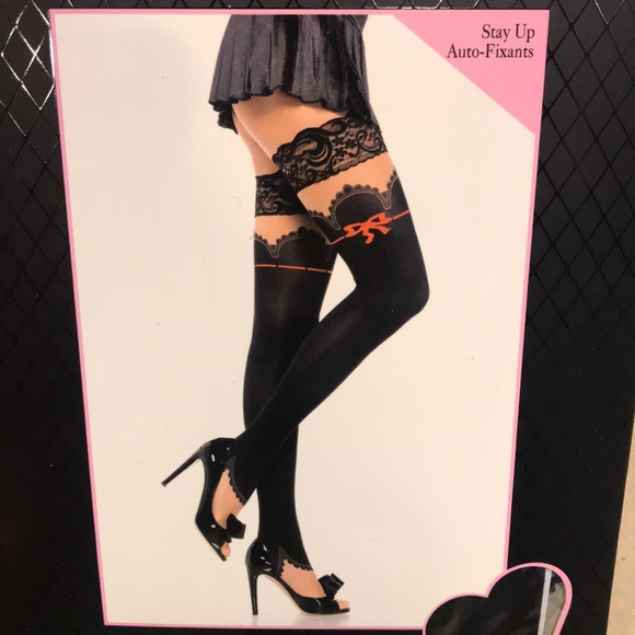 Brand new sheer stay up lace thigh highs - Picture 2 of 8
